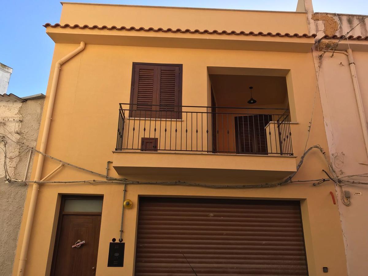 Villa Al Sole à Trappeto  Extérieur photo